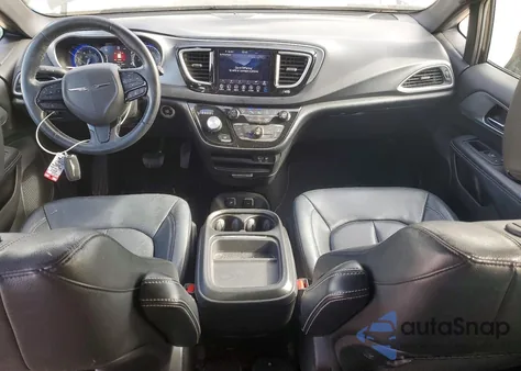 2020 Chrysler Pacifica Touring L из США, поврежденный, VIN 2C4RC1BG3LR111697